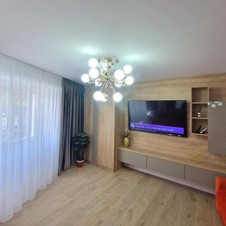 Ultracentral Luxury Apartament Curtea de Argeş Esterno foto