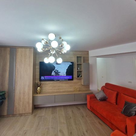 Ultracentral Luxury Apartament Curtea de Argeş Esterno foto